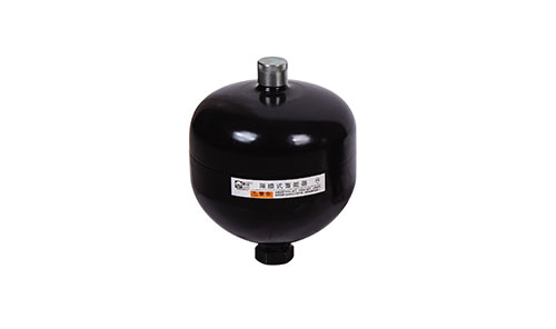 1527650236147878.jpg 隔膜式蓄能器.jpg