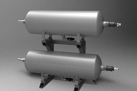 在拆卸非隔離式蓄能器時需注意哪些方面?