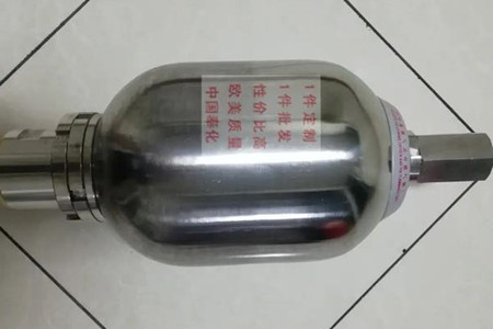 用什么方法來檢查不銹鋼囊式蓄能器膨脹壓力？