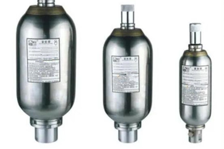 活塞式蓄能器與氣囊式蓄能器區(qū)別竟如此大!