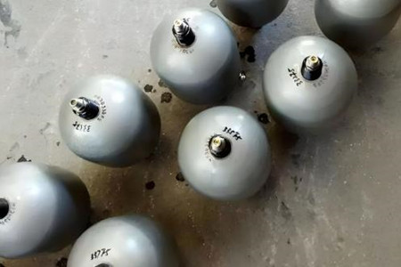 活塞式蓄能器與氣囊式蓄能器區(qū)別竟如此大!