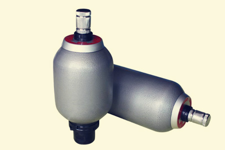 囊式蓄能器的工作原理，液壓系統中的“放大器”！